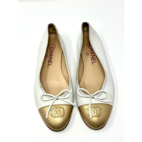 Chanel CC Cap Toe Ballet Flats Classic Kidskin Leather Cream Gold Bow EU 37.5 - Picture 11 of 15